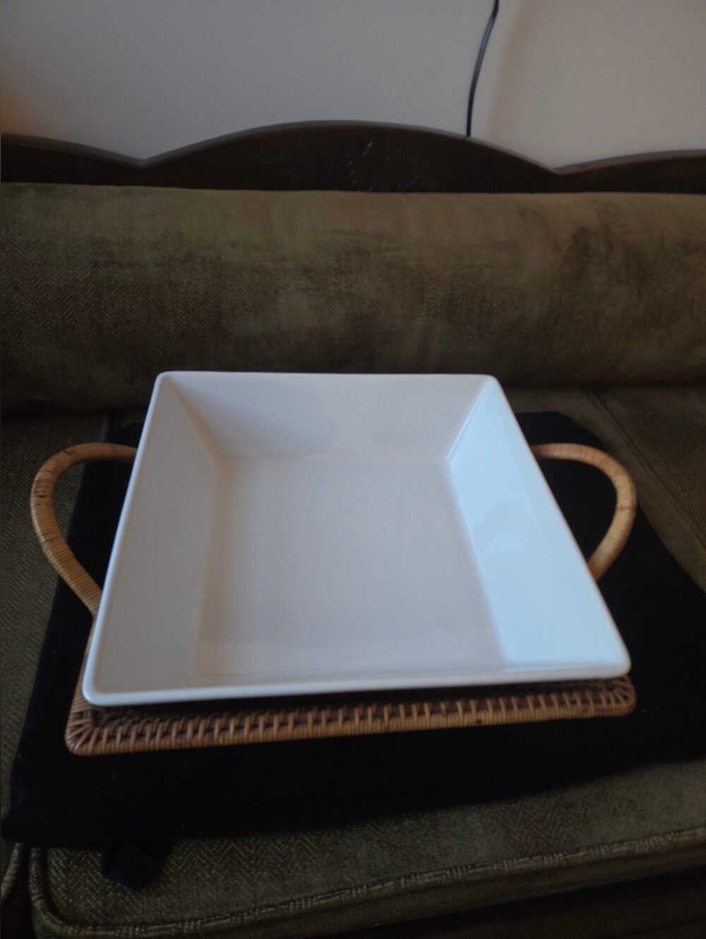 Pampered Chef White Square Ceramic Serving Dish with Woven Selection Tray
